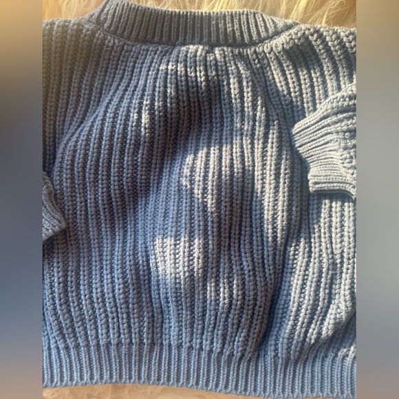 Simple Folk Sweater - Picture 7 of 7